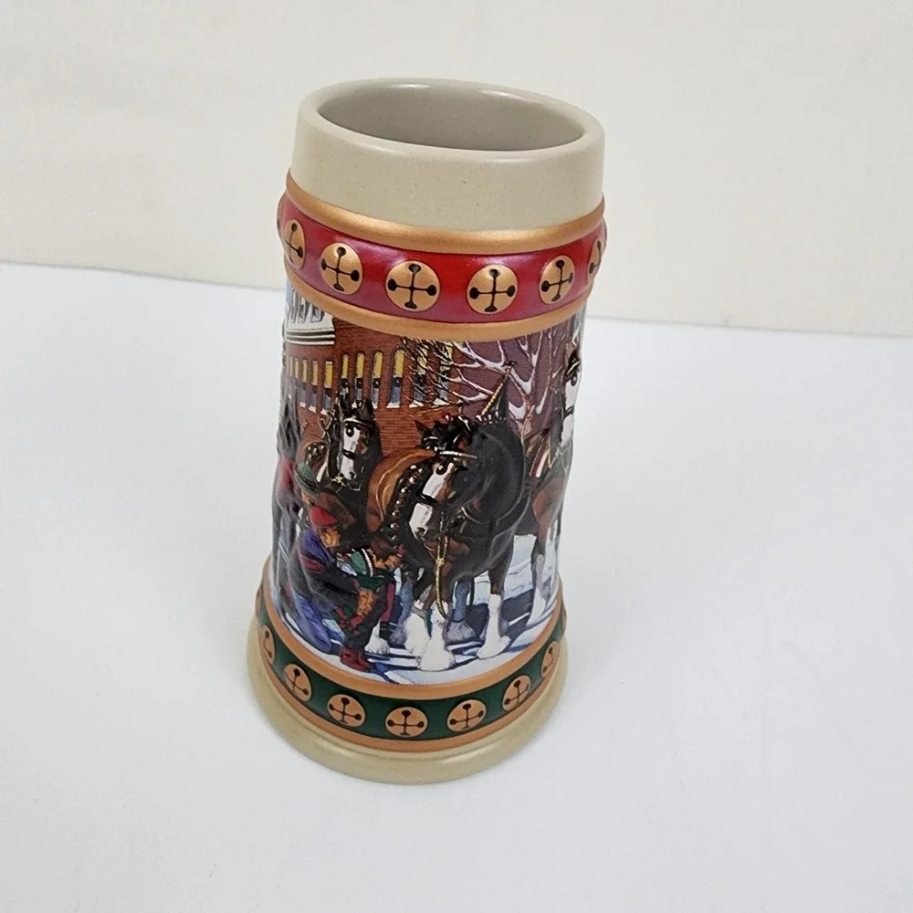 1994‎ BUDWEISER CERAMIC BEER STEIN HOMETOWN HOLIDAY NIB